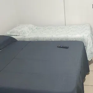  Quarto em Acomodações Particulares Quarto A 200m Da Praia Do Campeche Com Piscina